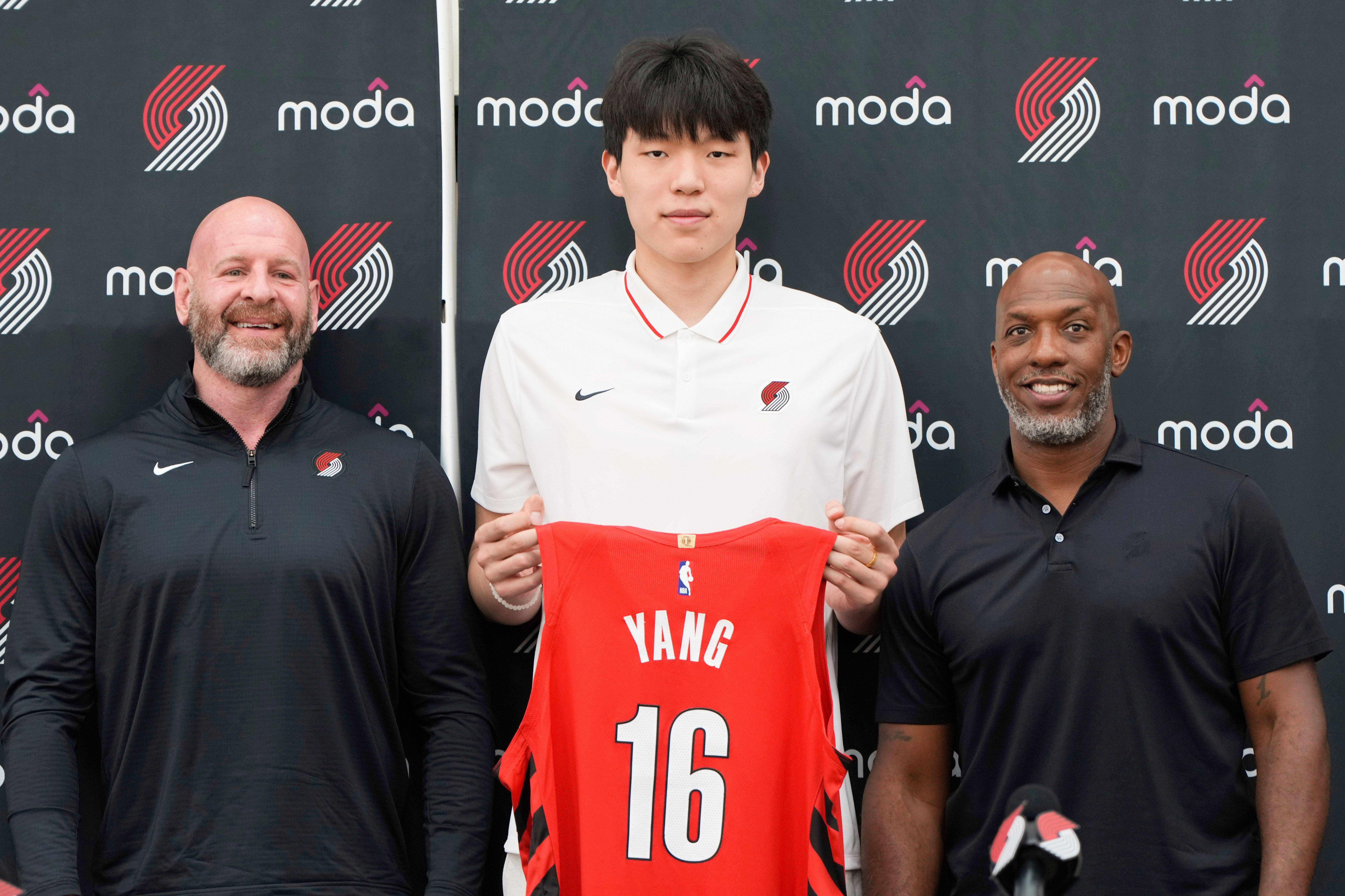 杨瀚森谈NBA的身体对抗：很强硬但比较文明不会有过度的动作的简单介绍